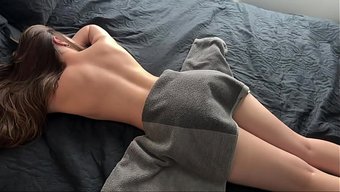 Sadece Masaj Olduğunu Söyledi, Ama Kocası Çıplak Gerçeği Gördü.