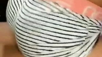 Afrikalı Güzelin Büyüleyici Çıplaklıkları