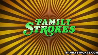 Blake Morgan, Üvey Oğlunun Penisini Zevkle Tatmin Ediyor