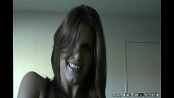 Lezbiyen Ve Milf Erotika, Izleme Zevkiniz Için