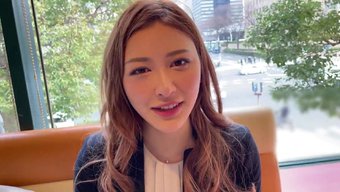 Rin Hifumi Mutlu Bir Orospu Ve Patronunun Sikini Büyük Bir Coşkuyla Emiyor.