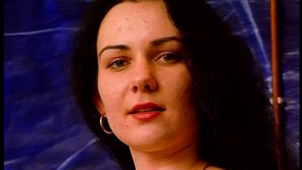 Alman Genç Duşta Küçük Göğüslerine Kadar Soyunuyor Ve Mastürbasyon Yapıyor