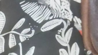 Biseksüel Desi Çift, Erotik 69'U Hd Olarak Keşfediyor