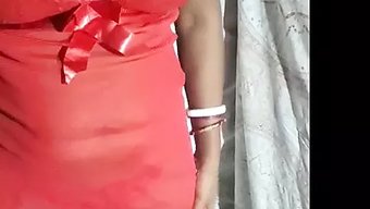 Sonali'Nin Derin Boğaz Becerileri, Lolipop Ve Kürek Oyunuyla Vahşi Bir Grup Seks Seansına Yol Açıyor