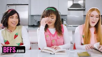 Naudi Nala'Nın Azgın Düşünceleri, En Iyi Arkadaşlarıyla Sıcak Bir Kitap Kulübü Oturumuna Yol Açıyor