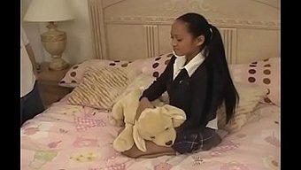 Tombul Alman Kız Para Karşılığında Oral Seks Yapıyor