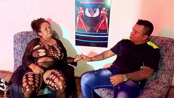 Yaşlı Meksikalı Fahişe Skarleth40'In Göğüsleri Fışkıran Dölle Kaplanıyor.