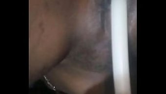 Katie Cummings Vahşi Bir Seansda Amını Siktiriyor Ve Göğüslerini Okşuyor