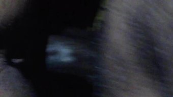 Yoğun Am Penetrasyonu, Ev Yapımı Bir Videoda Kremsi Bir Orgazma Yol Açıyor
