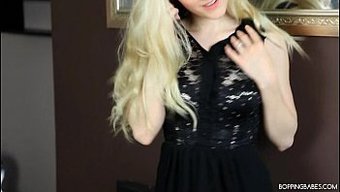 Rachel'In Baştan Çıkarıcı Striptiz Videosu, Siyah Bir Kokteyl Elbisesiyle!