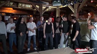 Yoğun Sikiş Ve Ficking'De Nihai Doruk Noktası