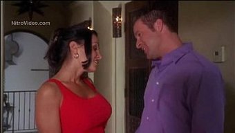 Göğüslü Sarışın Bomba Tyler'In Tutkulu Buluşması