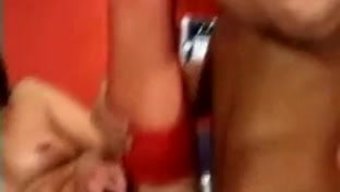 Olgun Milf Troia Culo'Nun Tüylü Götü Yoğun Anal Eyleme Girer.