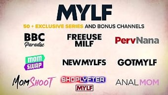 Muhteşem Ve Göğüslü Üvey Annen, Olgun Becerileriyle Sahnenin Kontrolünü Ele Alırken Bir Aile Üyesinin Pov'Suna Adım At