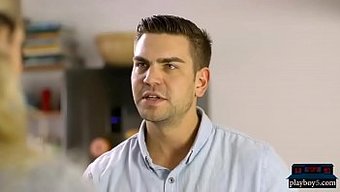 Bebek Bakıcısı, Muhteşem Mia Malkova, Soruları Yanıtladı Ve Yeteneklerini Gösterdi.