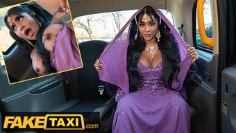 Desi Hemşire Yasmina Khan, Faketaxi Videosunda Oral Ve Meme Seksin Tadını Çıkarıyor