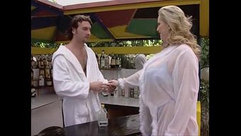 Alotta Boobs Patronunun Elena Del Monaco Ile Ateşli Sahneleri Var.