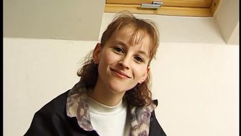 Alman Genç Dildo Ile Yaramaz Oluyor