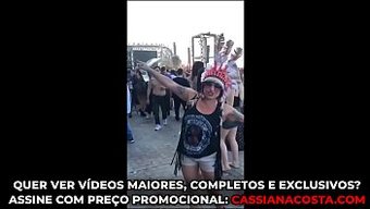 Sarışın Milf, Irklararası Grup Seksinde Büyük Siyah Yarrağın Spermini Emiyor Ve Yutuyor