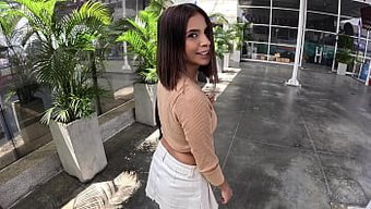 Sheer Meraklısı Ile Vahşi Bir Alışveriş Merkezi Banyo Macerası. Halka Açık Banyo Kaçamakları Ve Daha Fazlası Için Bana Katılın!