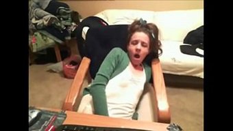 Minyon Esmerin Otantik Orgazm Deneyimi