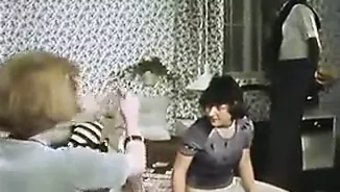 Hye'In Kızıl Saçları, Bu Ateşli Üçlüde Cinsel Yeteneklerinin Ve Arzu Edilirliğinin Bir Işareti