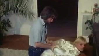 Vintage Fransız Hardcore: Bir Dikiş Makinesi Ve Bir Yatak