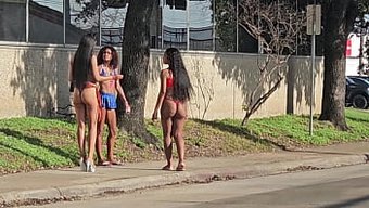 Güzel Kadın Farklı Pozisyonlarda Sertçe Sikiliyor