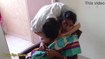 Köy Ortamında Hintli Ev Hanımıyla Komik Ve Sert Bir Yolculuk - Tam Hintçe