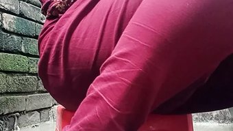 Erotik Banyo Oyunu, Duygusal Amın Parmaklanmasına Yol Açıyor