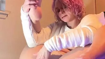 Bir Amatör Çift Kameranın Önünde Kendilerini Zevke Getiriyor.