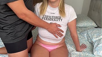 Üvey Baba, Bu Videoda Beni Becerirken Üvey Anneyi Umursamıyor.