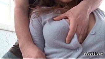 Nefesinizi Kesen Muhteşem Göğüsler