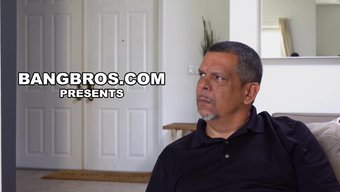 Amerikalı Milf, Mormon Misyonerini Sıcak Bir Buluşmada Baştan Çıkarıyor