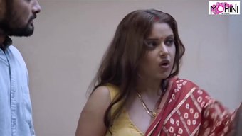 Hintli Ev Hanımının Kayınbiraderiyle Gizli Arzusunun Gerçek Ev Yapımı Videosu.