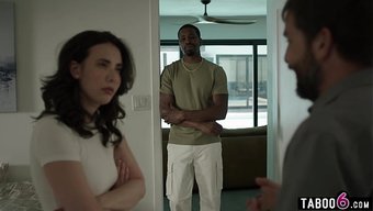 Depresyondaki Karı, Bbc'Li Bir Adam Tarafından Ateşleniyor.