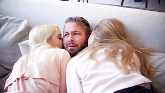 Sıcak Üç Çarpıcı Kadın - Kenna James, Cadence Lux Ve Gizemli Bir Esmer