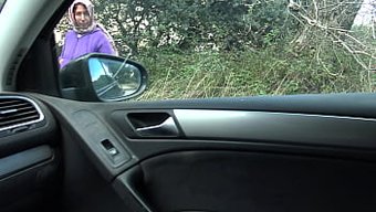 Izmir, Türkiye'De Fahişe Olarak Çalışan Evli Bir Kadınla Gerçek Seks.